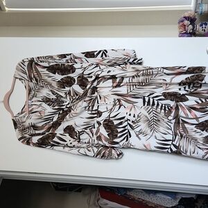 Floral Lined V Neck Dress with Sleeves